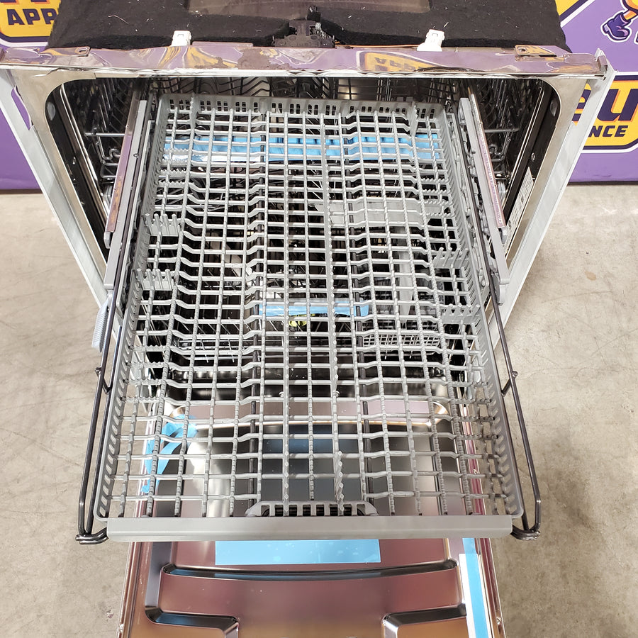 ASKO Dishwasher in Stainless Steel with Super Cleaning System™ 11112NEW73 - DBI664IXXLS - Open Box