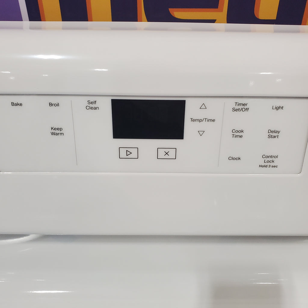 Pictures of Whirlpool 30 in. 4.8 cu. ft. Electric Range in White with Keep Warm Setting WFC315S0JW - Scratch & Dent (Minor) - Neu Appliance Outlet - Discount Appliance Outlet in Austin, Tx