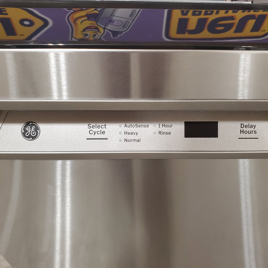 Pictures of GE® ENERGY STAR® Fingerprint Resistant Front Control with Stainless Steel Interior Dishwasher with Sanitize Cycle 25134SD477 - GDF670SYVFS - Open Box - Neu Appliance Outlet - Discount Appliance Outlet in Austin, Tx