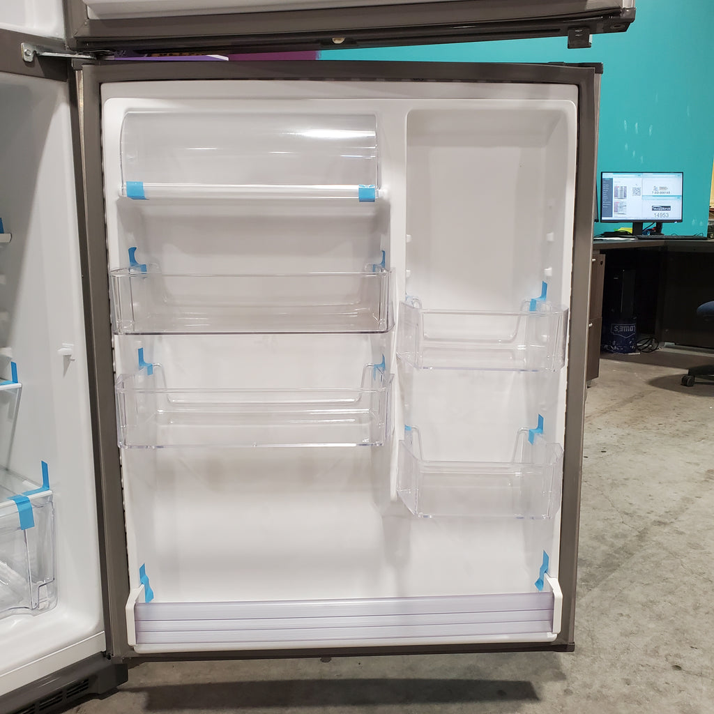 Pictures of Whirlpool Monochromatic Stainless Steel Top Freezer 33 Inch Wide 21 Cu. Ft. Refrigerator with LED Interior Lighting WRT511SZDM - Scratch and Dent (Minor) - Neu Appliance Outlet - Discount Appliance Outlet in Austin, Tx