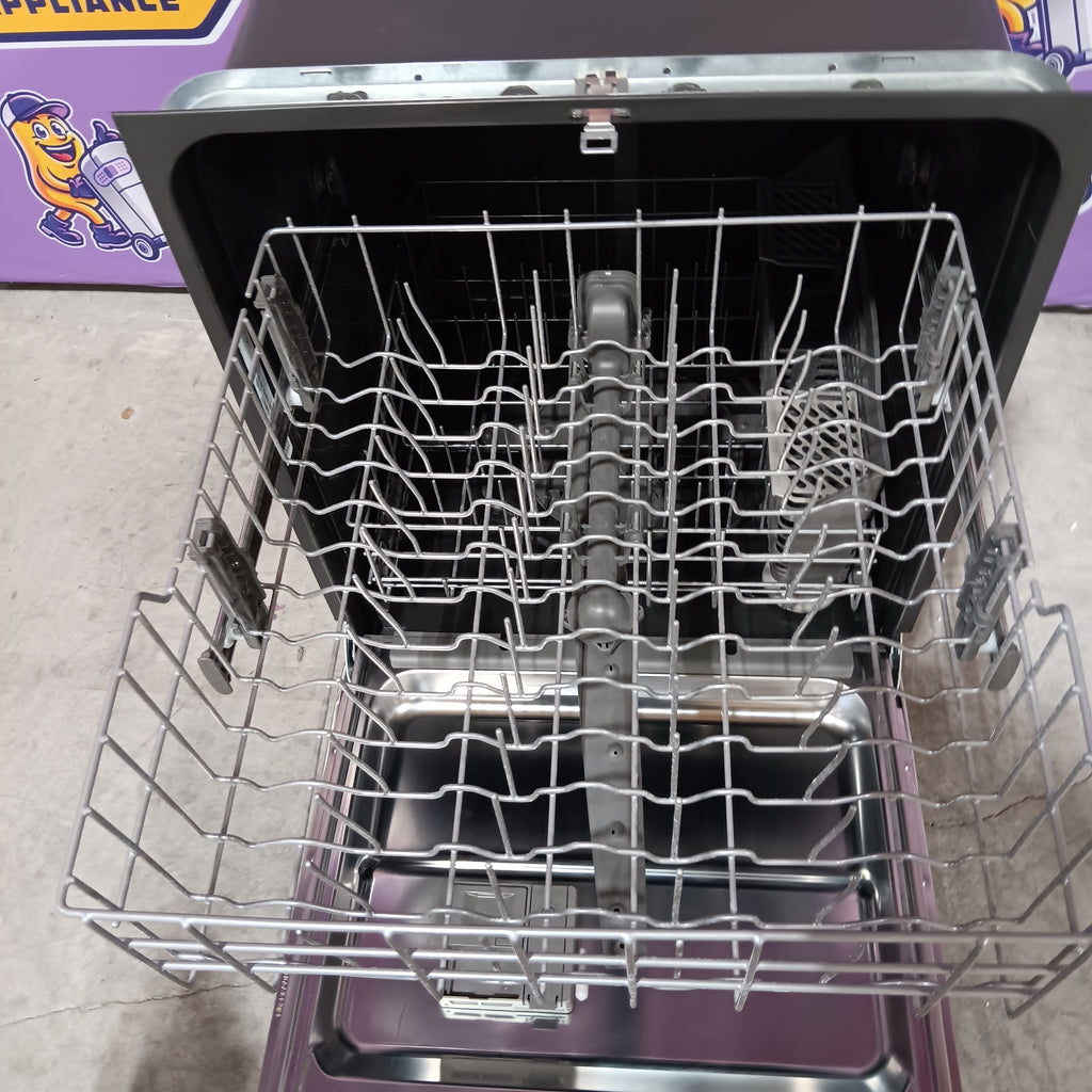 Whirlpool Built In Dishwasher with 55 dBA in Fingerprint Resistant Stainless Steel 25138SSD771 - WDP540HAMZ - Scratch & Dent (Minor)