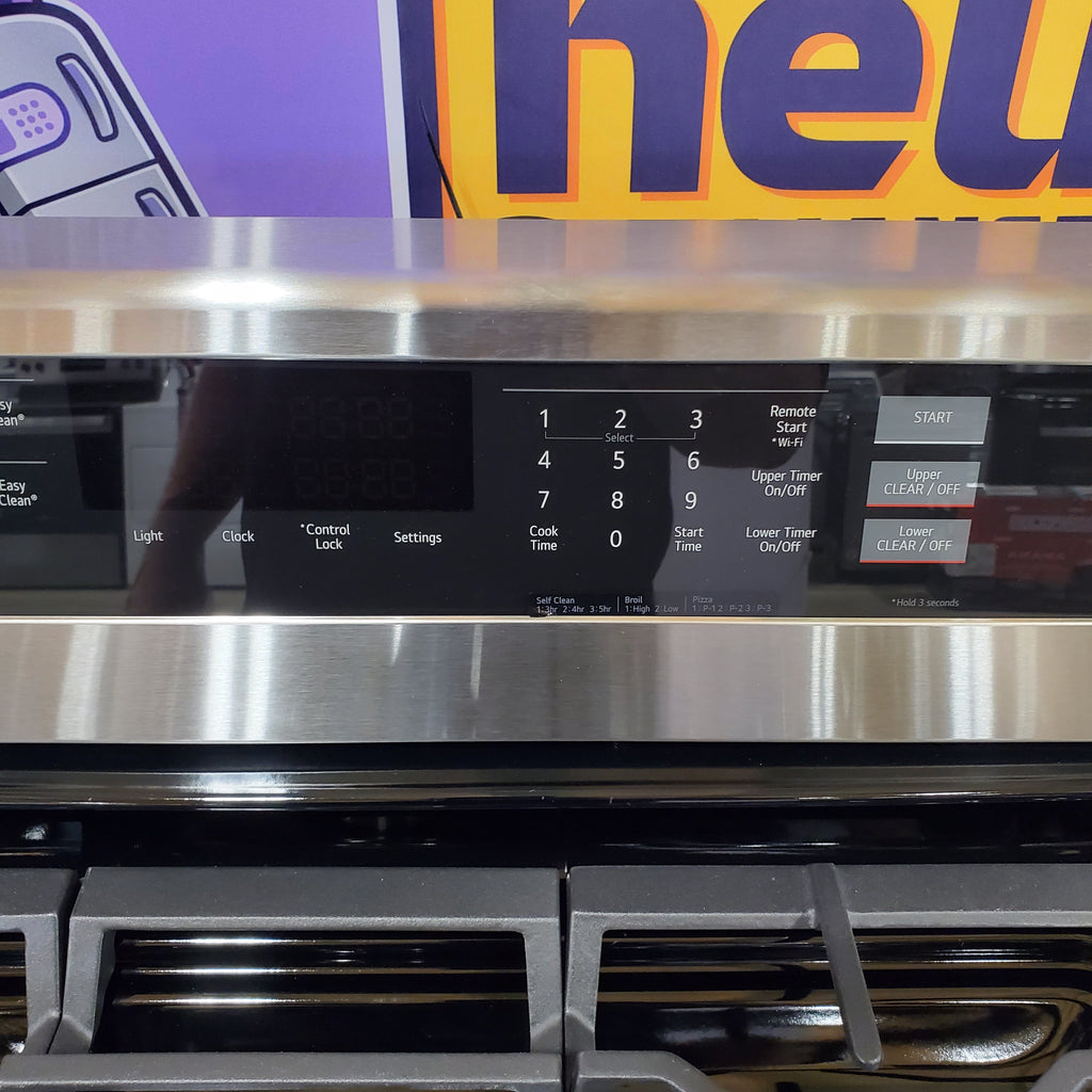 LG 6.9 cu. ft. Smart Gas Double Oven Freestanding Range with ProBake Convection®, Air Fry & Air Sous Vide LDGL6924S - Scratch & Dent (Minor)