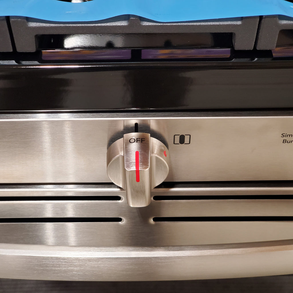 Frigidaire 5 Burner Freestanding Gas Range in Stainless Steel with Quick Boil and Steam Clean 4SD477 - FCRG3062AS - Scratch & Dent (Minor)