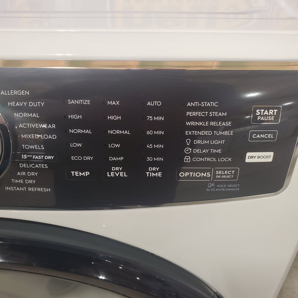 Electrolux 8.0 Cu. Ft. Front Load Perfect Steam™ Gas Dryer with LuxCare® Dry and Instant Refresh ELFG7626BW - Scratch & Dent (Minor)