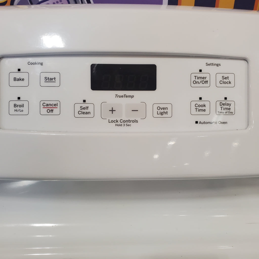 GE 5.0 cu. ft. Freestanding 4 Heating Element Electric Range with Dual Element Baking in White 3SD755 - JB256DMWW - Open Box