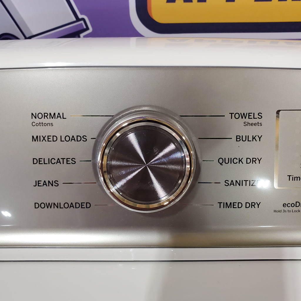 Pictures of Ge Profile White Energy Star 4.9 Cu. Ft. Top Load Washer with FlexDispense PTW605BSRWS - New in Box and GE Profile White ENERGY STAR® 7.4 cu. ft. Capacity aluminized alloy drum Gas Dryer with Sanitize Cycle and Sensor Dry - Scratch & Dent - (Moderate) - Neu Appliance Outlet - Discount Appliance Outlet in Austin, Tx