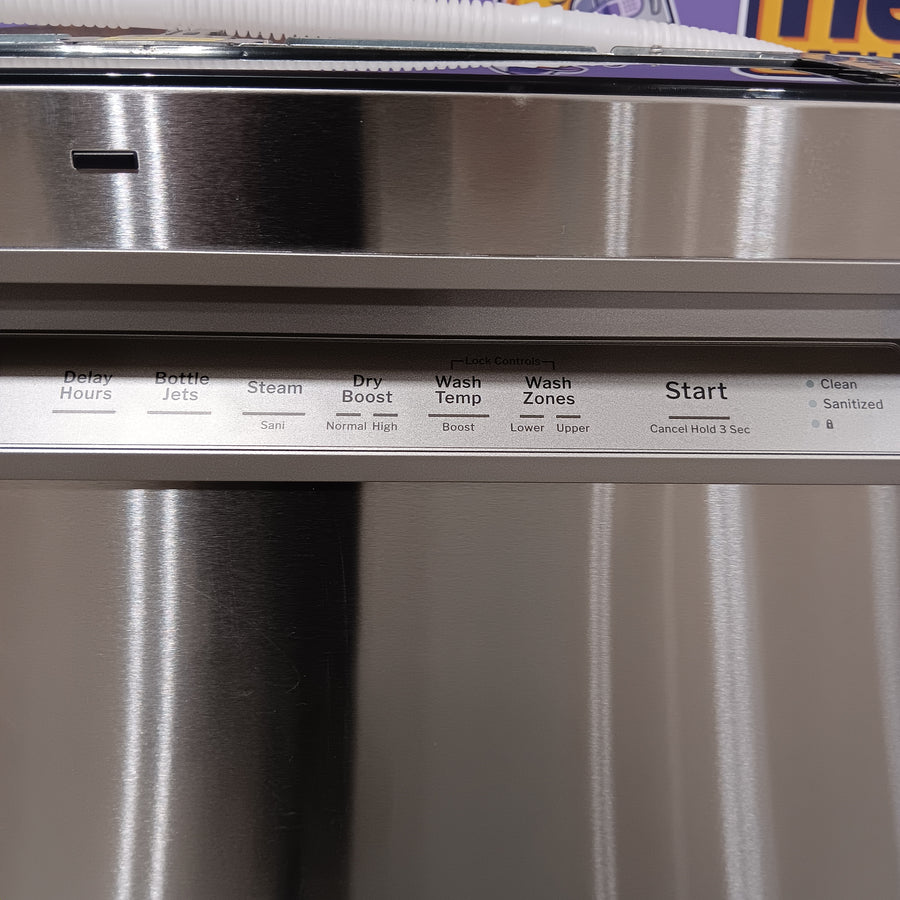 GE® ENERGY STAR® Fingerprint Resistant Front Control with Stainless Steel Interior Dishwasher with Sanitize Cycle 25CR177 - GDF670SYVFS - Scratch & Dent (Minor)