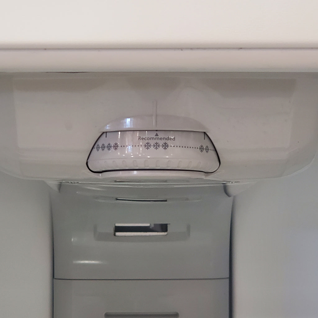 Pictures of Whirlpool 33-inch 21 cu. ft. Wide Top Freezer Refrigerator WRT541SZDW - Scratch & Dent (Minor) - Neu Appliance Outlet - Discount Appliance Outlet in Austin, Tx