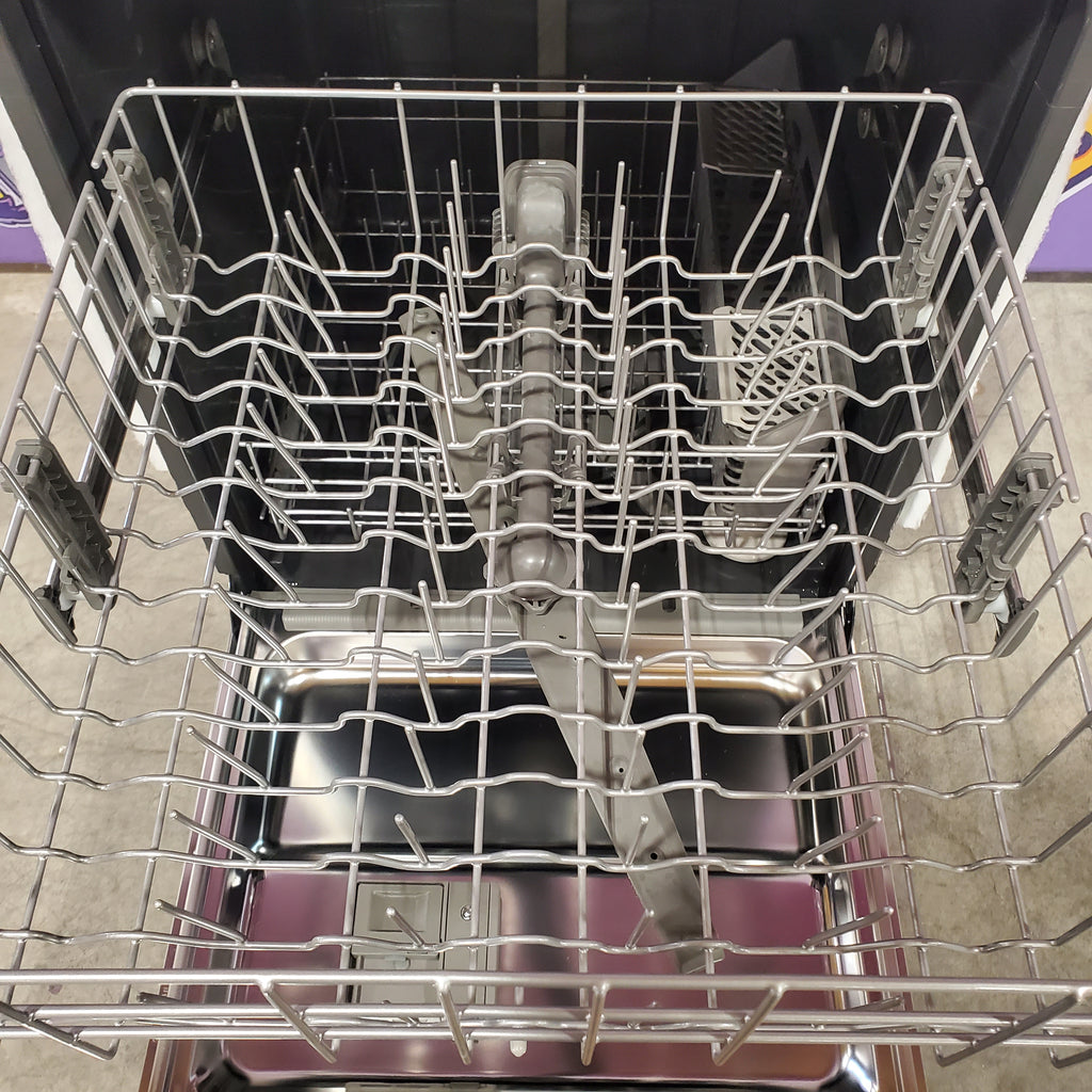 Pictures of Whirlpool Built In Dishwasher with 55 dBA in Fingerprint Resistant Stainless Steel 25131SD282 - WDP540HAMZ - Scratch & Dent (Moderate) - Neu Appliance Outlet - Discount Appliance Outlet in Austin, Tx