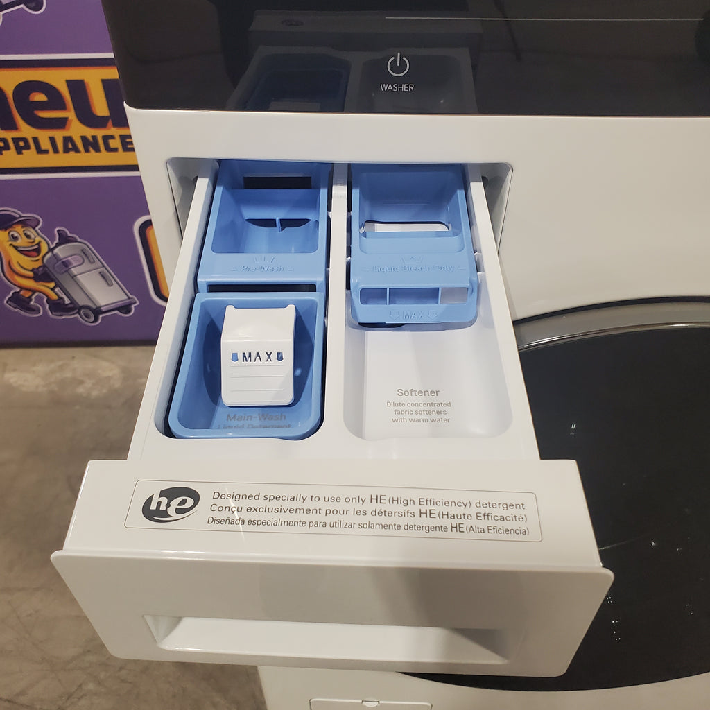 Pictures of LG Single Unit Front Load LG WashTower™ with Center Control™ 4.5 cu. ft. Washer and 7.4 cu. ft. Electric Dryer - 3SD493 - WKEX200HWA - Open Box - Neu Appliance Outlet - Discount Appliance Outlet in Austin, Tx