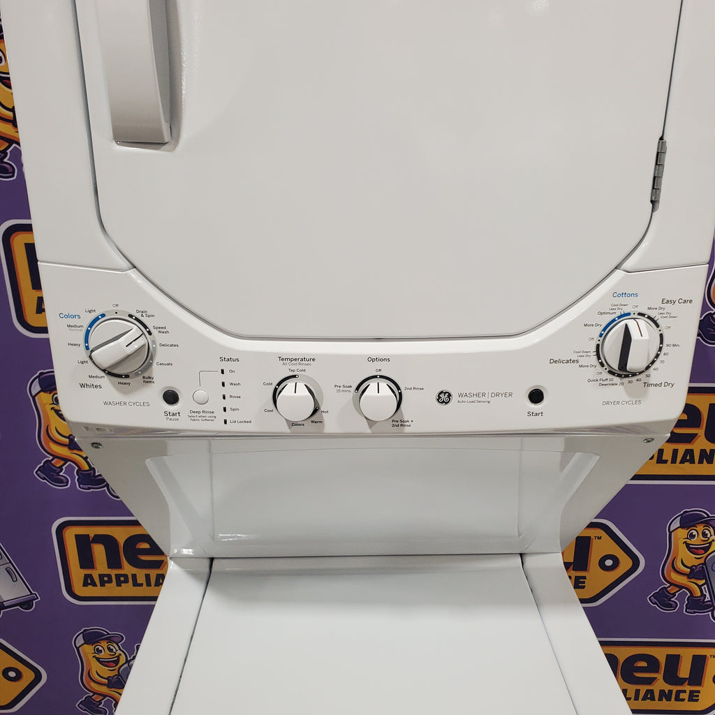 Pictures of GE Unitized Spacemaker® 2.3 cu. ft. Capacity Washer with Stainless Steel Basket and 4.4 cu. ft. Capacity Electric Dryer GE9936 - GUD24ESSMWW - New in Box - Neu Appliance Outlet - Discount Appliance Outlet in Austin, Tx