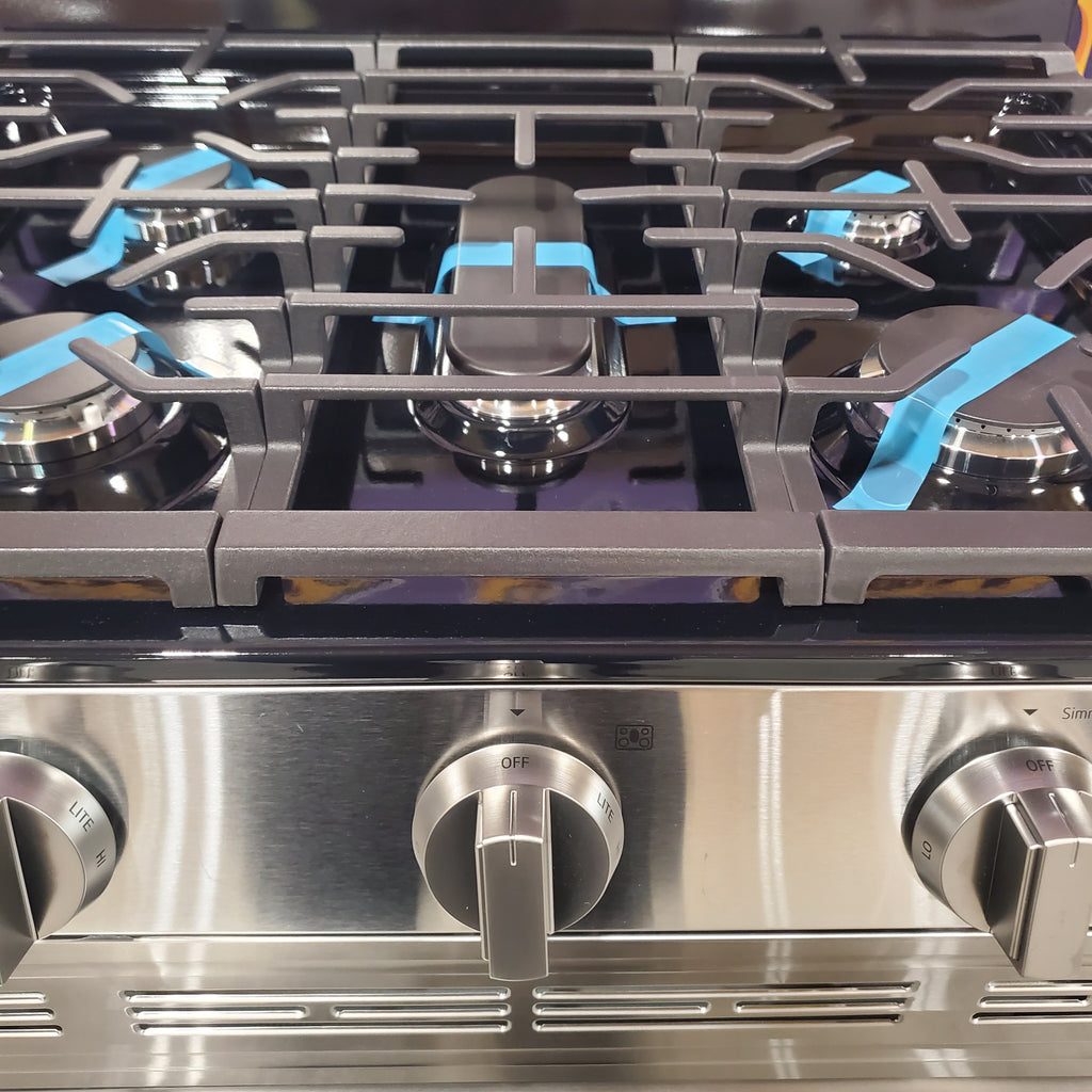 Pictures of LG 6.3 cu. ft. Smart Wi-Fi Enabled Probake Convection® Gas Range with Air Fry & EasyClean® 21SD031 - LRGN6323Y - Open Box - Neu Appliance Outlet - Discount Appliance Outlet in Austin, Tx