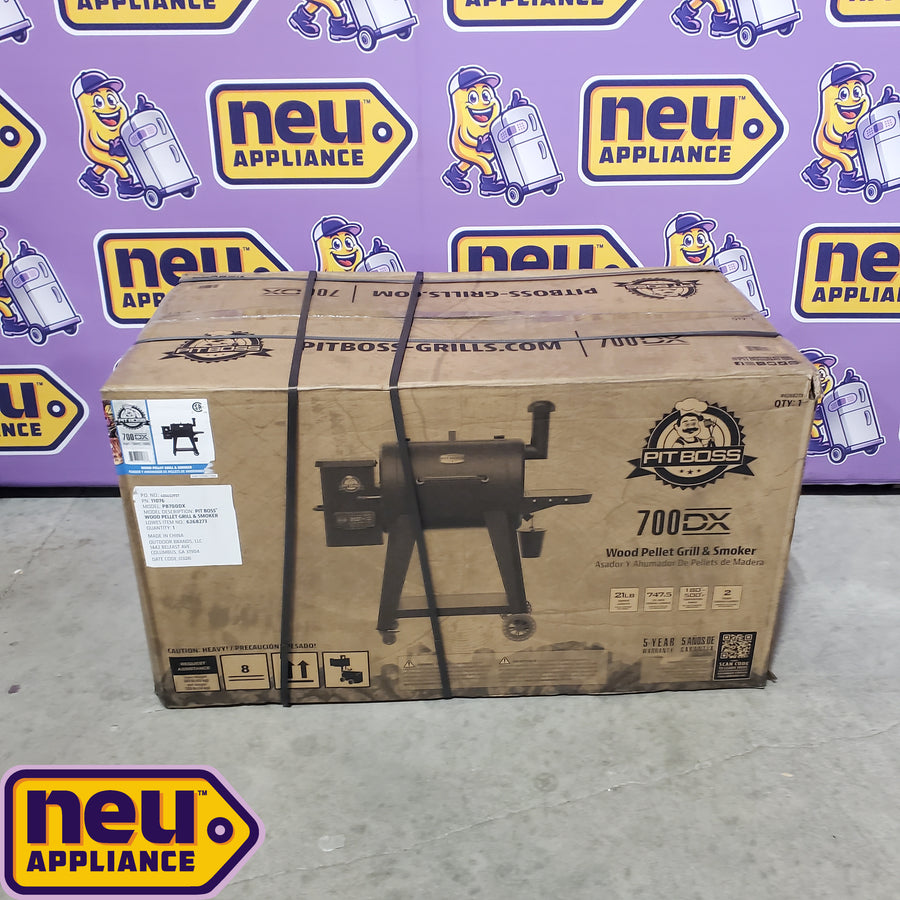 Pit Boss 700 DX Series 740-Sq. in Black Pellet Grill PB700DX - Open Box