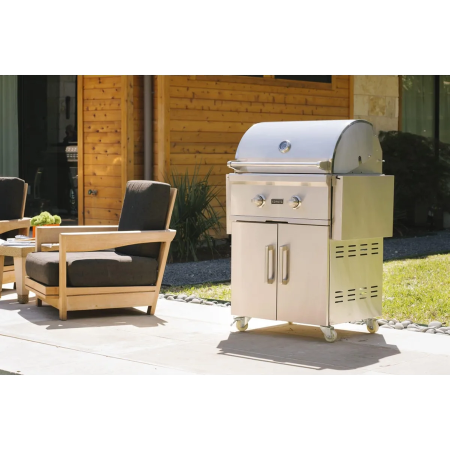 Coyote 28 Inch Built-in Gas Grill with Infinity Burners, Warming Rack, Heat Control Grids, 40,000 Total BTU, Interior Hood Lights, 640 sq. in. Cooking Area and Stainless Steel Grates C1C28LP - Scratch & Dent (Minor)