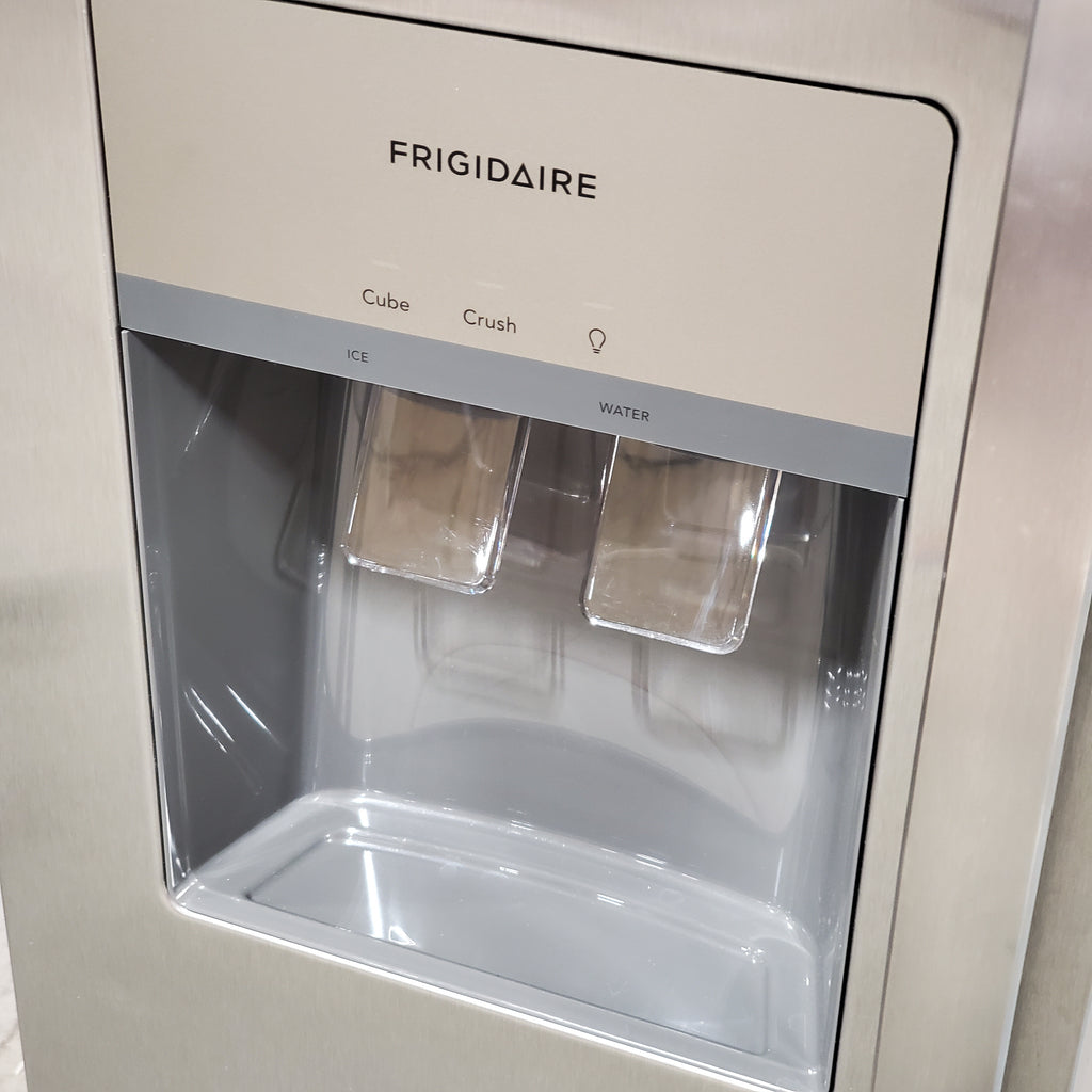 Frigidaire 25.6-cu ft ENERGY STAR Side-by-Side Refrigerator with Ice Maker in Fingerprint Resistant Stainless Steel 3SD780 - FRSS26L3AF - Scratch & Dent (Minor)
