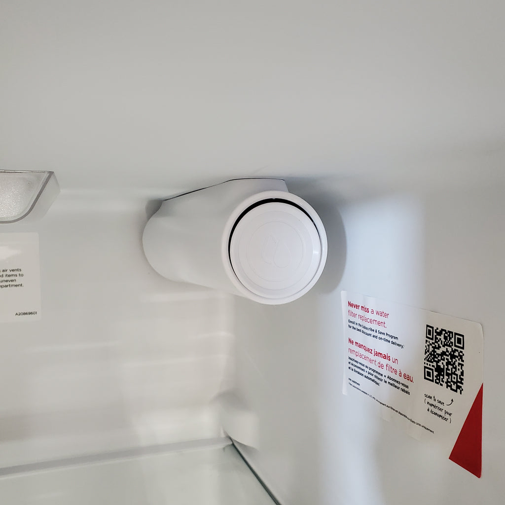 Frigidaire 25.6-cu ft ENERGY STAR Side-by-Side Refrigerator with Ice Maker in Fingerprint Resistant Stainless Steel 24SD49 - FRSS26L3AF - Scratch & Dent (Minor)