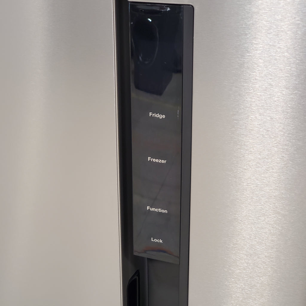 Hamilton Beach 15.6-cu ft Counter-Depth 32-in Wide Side-by-Side Refrigerator in Stainless Steel 25SD038 - HZ8551 - Scratch & Dent (Moderate)