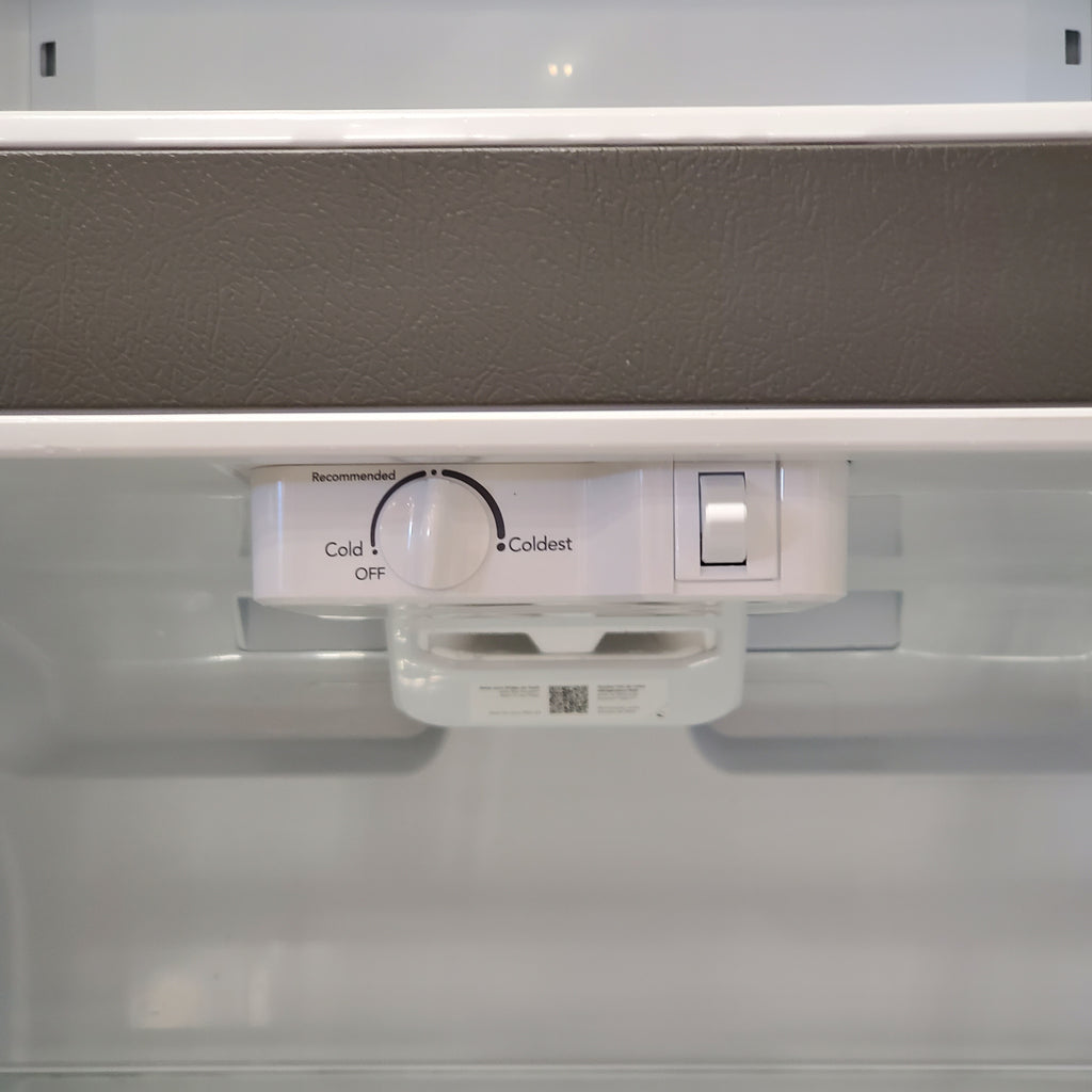 Frigidaire 30" Wide 18.3 cu. ft. Top Freezer Bottom Refrigerator with EvenTemp Cooling System 24SD47 - LFTR1835VF - Scratch & Dent (Minor)