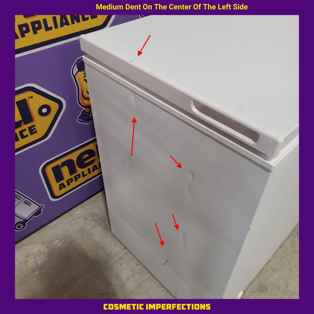 Pictures of Magic Chef 7.0 cu. ft. Chest Freezer in White with 7.0 Cu. Ft. Capacity, Manual Defrost, and Sliding-Bulk Storage Baskets HMCF7W4 - Scratch & Dent (Minor) - Neu Appliance Outlet - Discount Appliance Outlet in Austin, Tx