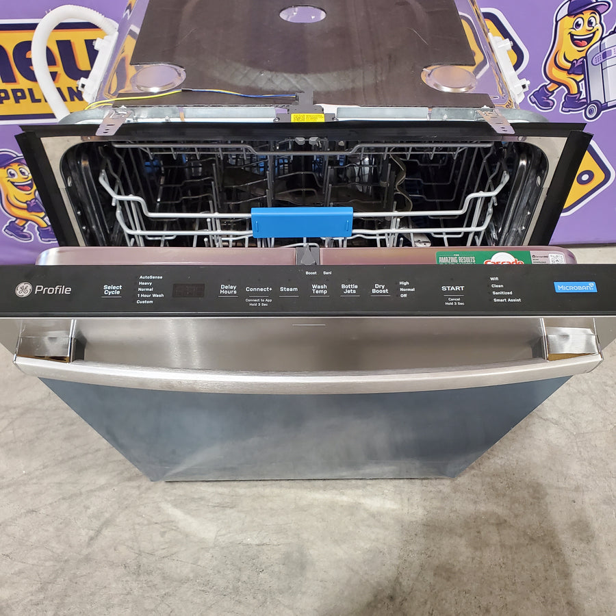 GE Profile™ ENERGY STAR® Fingerprint Resistant Top Control Stainless Interior Dishwasher with Microban™ Antimicrobial Technology 30134SD212 - PDT715SYVFS - Scratch & Dent (Major)