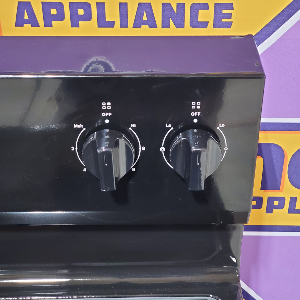 Whirlpool 4 Burner Element Freestanding Electric Range with No Preheat Mode in Black 5SD183 - WFES3030RB - Scratch & Dent (Minor)
