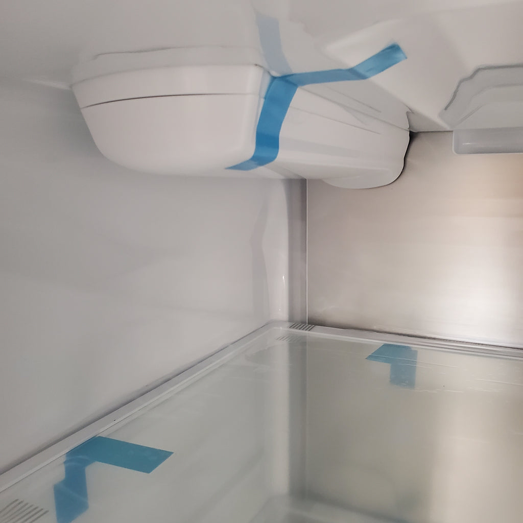 LG 27 cu. ft. Smart Counter-Depth MAX™ French Door Refrigerator with Linear Cooling™ and Internal Water Dispenser 3SD924 - LRFLC2706S - Open Box