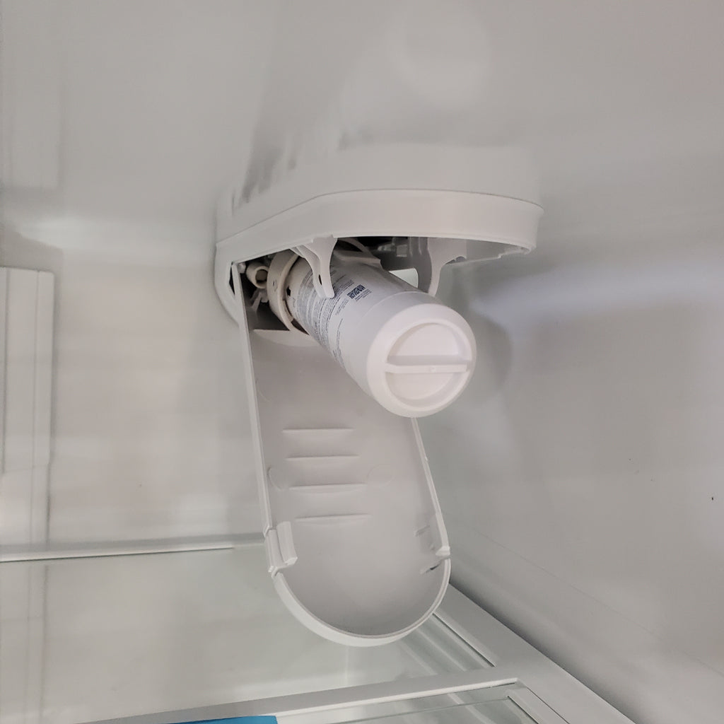 GE® ENERGY STAR® 23.6 Cu. Ft. French-Door Refrigerator 25SD032 - GFE24JYKFS - Scratch & Dent (Minor)