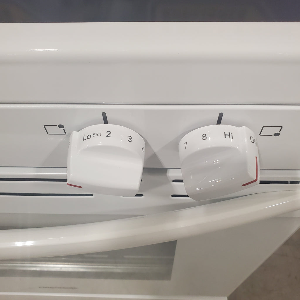 Pictures of Frigidaire White Electric 30 In 5 Burner 5.3 Cu. Ft. Range with Manual Clean and Even Baking Technology FCRE3052AW - Scratch & Dent - (Minor) - Neu Appliance Outlet - Discount Appliance Outlet in Austin, Tx