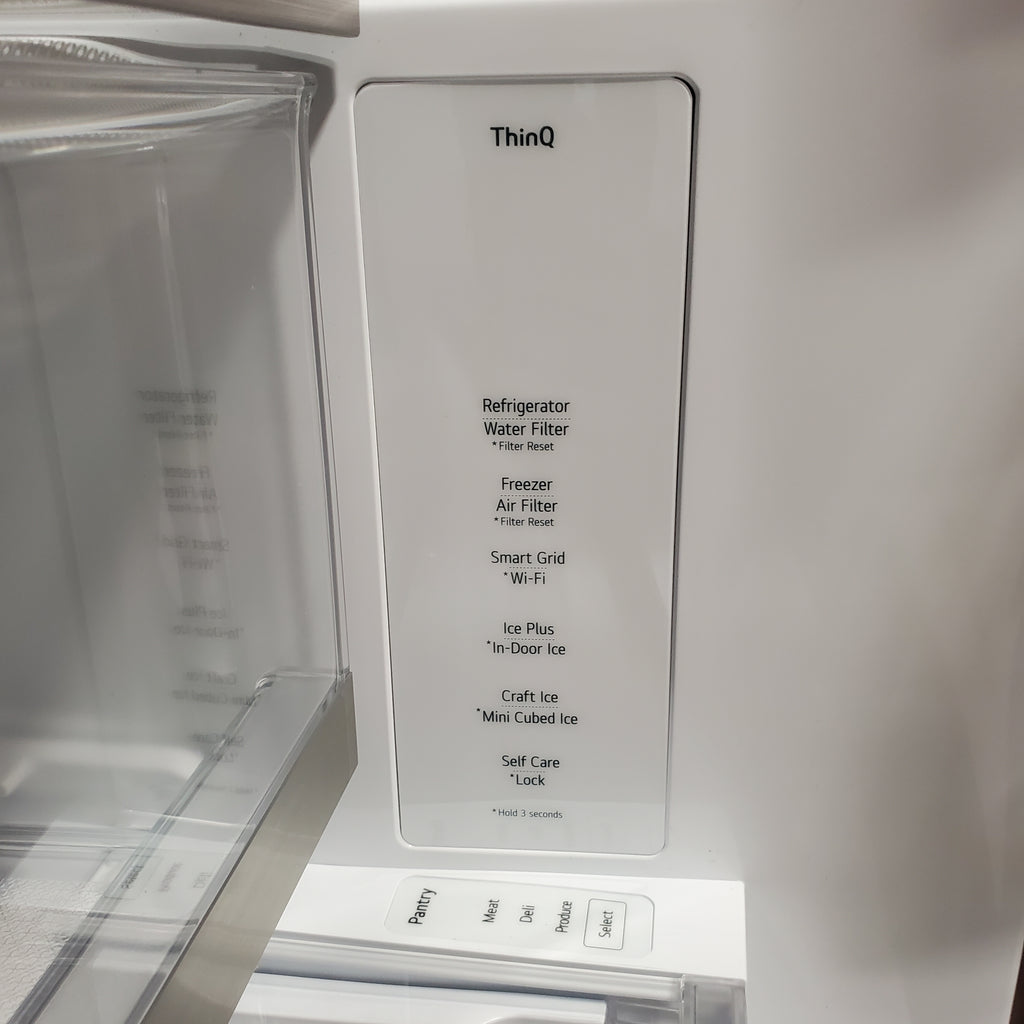 Pictures of LG 26 cu. ft. Counter-Depth French Door Refrigerator in Stainless Steel with Mirror InstaView™ 22131SD94 - LRYKC2606S - Scratch & Dent (Minor) - Neu Appliance Outlet - Discount Appliance Outlet in Austin, Tx