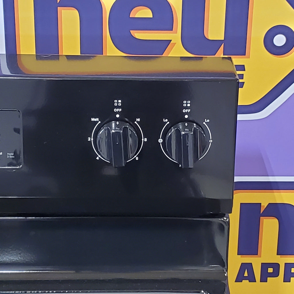Whirlpool 30-inch Electric Range with Steam Clean WFES3330RB - Scratch & Dent (MInor)