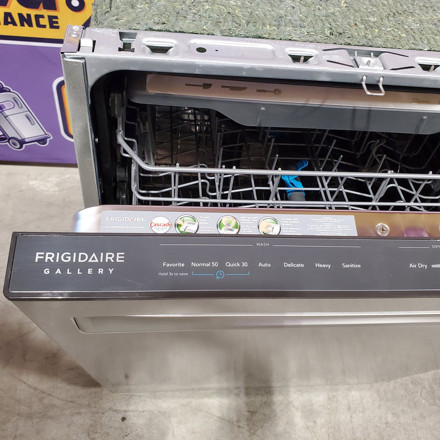 Frigidaire Gallery Dishwasher in Stainless Steel 20132SD381 - GDSP471TAF - Scratch & Dent (Moderate)