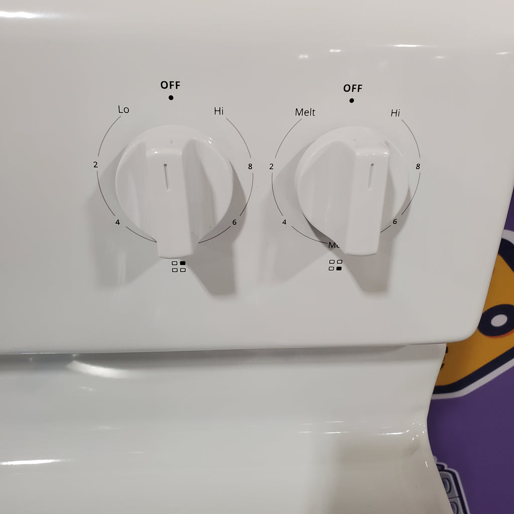 Pictures of Whirlpool 30 in. 4.8 cu. ft. Electric Range in White with Keep Warm Setting WFC315S0JW - Scratch & Dent (Minor) - Neu Appliance Outlet - Discount Appliance Outlet in Austin, Tx