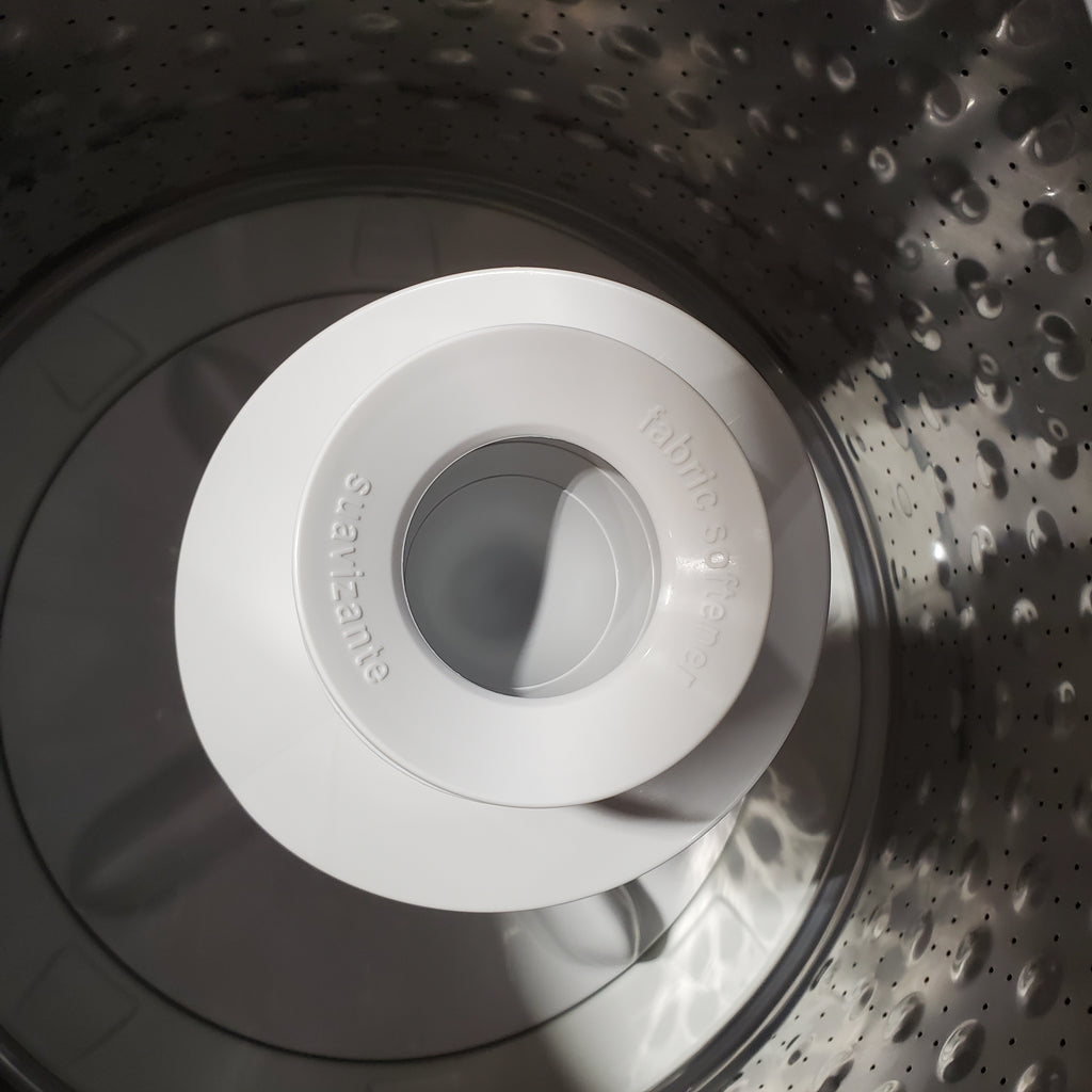 GE Unitized Spacemaker® 3.8 cu. ft. Capacity Washer with Stainless Steel Basket and 5.9 cu. ft. Capacity Electric Dryer 1CR000150 - GUD27ESSMWW - Scratch & Dent (Minor)