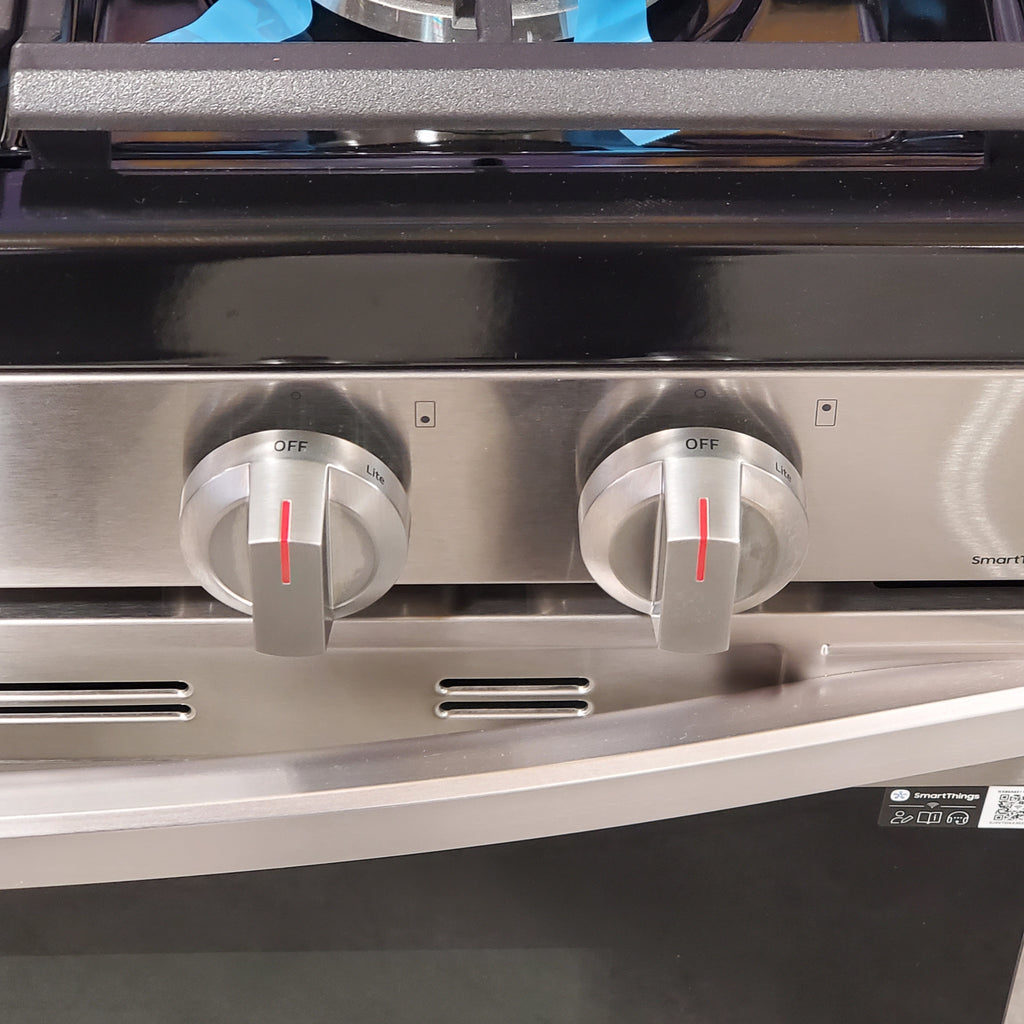 Pictures of Samsung Smart Freestanding Gas 6.0 Cu. Ft. Range with No Preheat Are Fry and Convection in Stainless Steel NX60A6511SS - Open Box - Neu Appliance Outlet - Discount Appliance Outlet in Austin, Tx