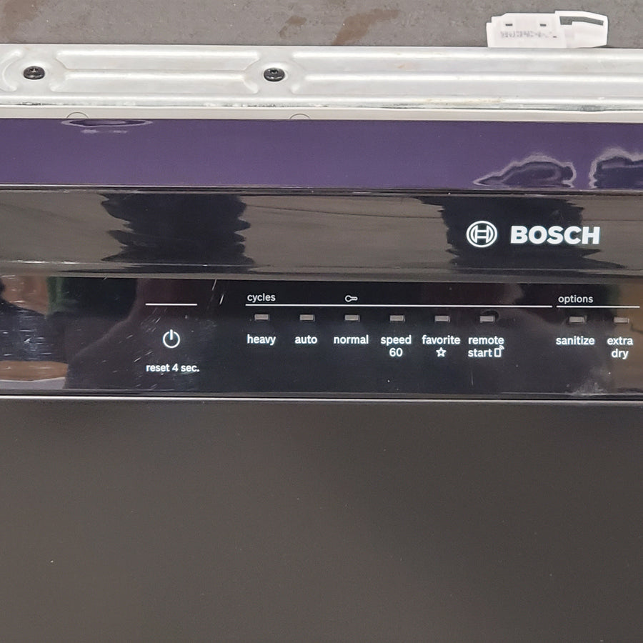 Bosch 100 Series 24" Front Control Smart Built-In Hybrid Stainless Steel Tub Dishwasher with 50dBA in Black SHE3AEM6N - Open Box