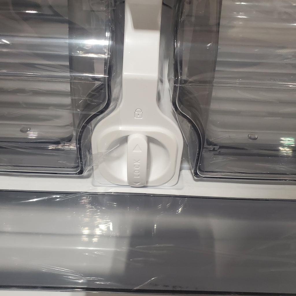 Pictures of Samsung 31 cu. ft. Mega Capacity 3-Door French Door Refrigerator in Stainless Steel with Four Types of Ice 4SD422 - RF32CG5400SR - Scratch & Dent (Minor) - Neu Appliance Outlet - Discount Appliance Outlet in Austin, Tx