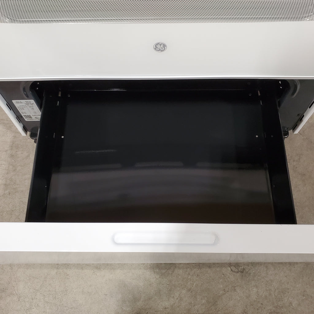 Pictures of GE 5.0 cu. ft. Freestanding 4 Heating Element Electric Range with Dual Element Baking in White 25CR195 - JB256DMWW - Scratch & Dent - Minor - Neu Appliance Outlet - Discount Appliance Outlet in Austin, Tx