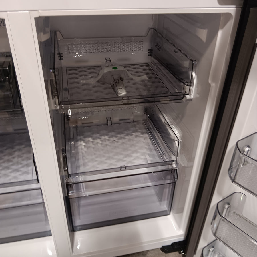 Samsung Bespoke Counter Depth 4-Door Flex™ Refrigerator (23 cu. ft.) with Beverage Center ™ with Customizable Door Panel Colors 4SD402 - RF23DB9600AP - Open Box