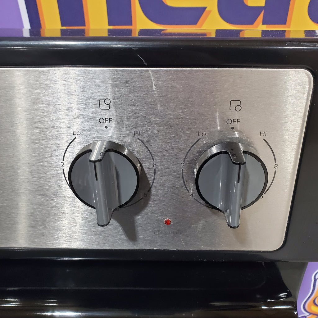 Pictures of Whirlpool 4.8 cu. ft. Electric Range in Stainless Steel 1CR02107 - WFE320M0ES - Certified Refurbished - Neu Appliance Outlet - Discount Appliance Outlet in Austin, Tx