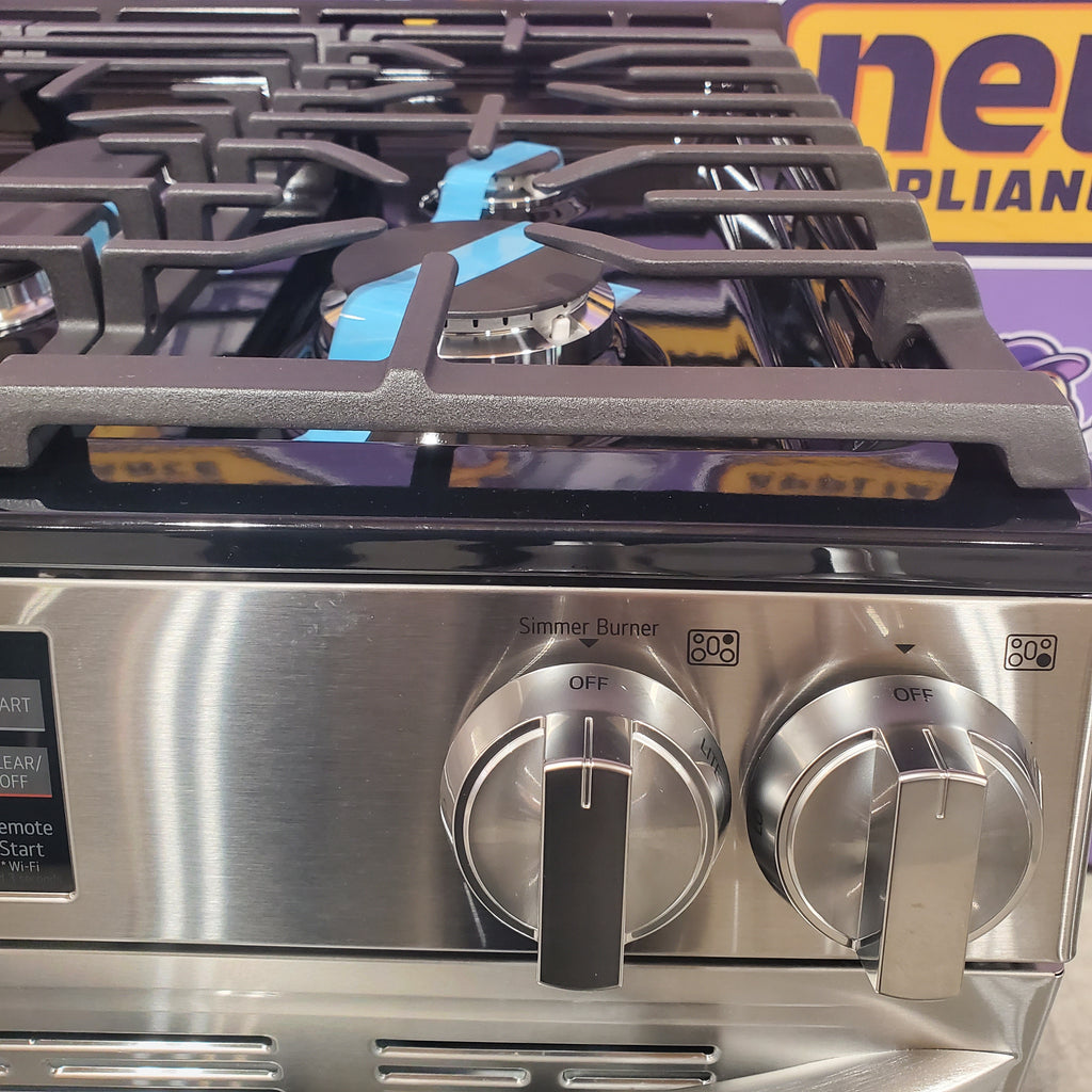 Pictures of LG 5.8 cu. ft. Gas Single OvenSlide-in Range, EasyClean® plus Self Clean, ThinQ™ in Printproof™ StainlessSteel 3SD696 - LSGL5831F - Open Box - Neu Appliance Outlet - Discount Appliance Outlet in Austin, Tx