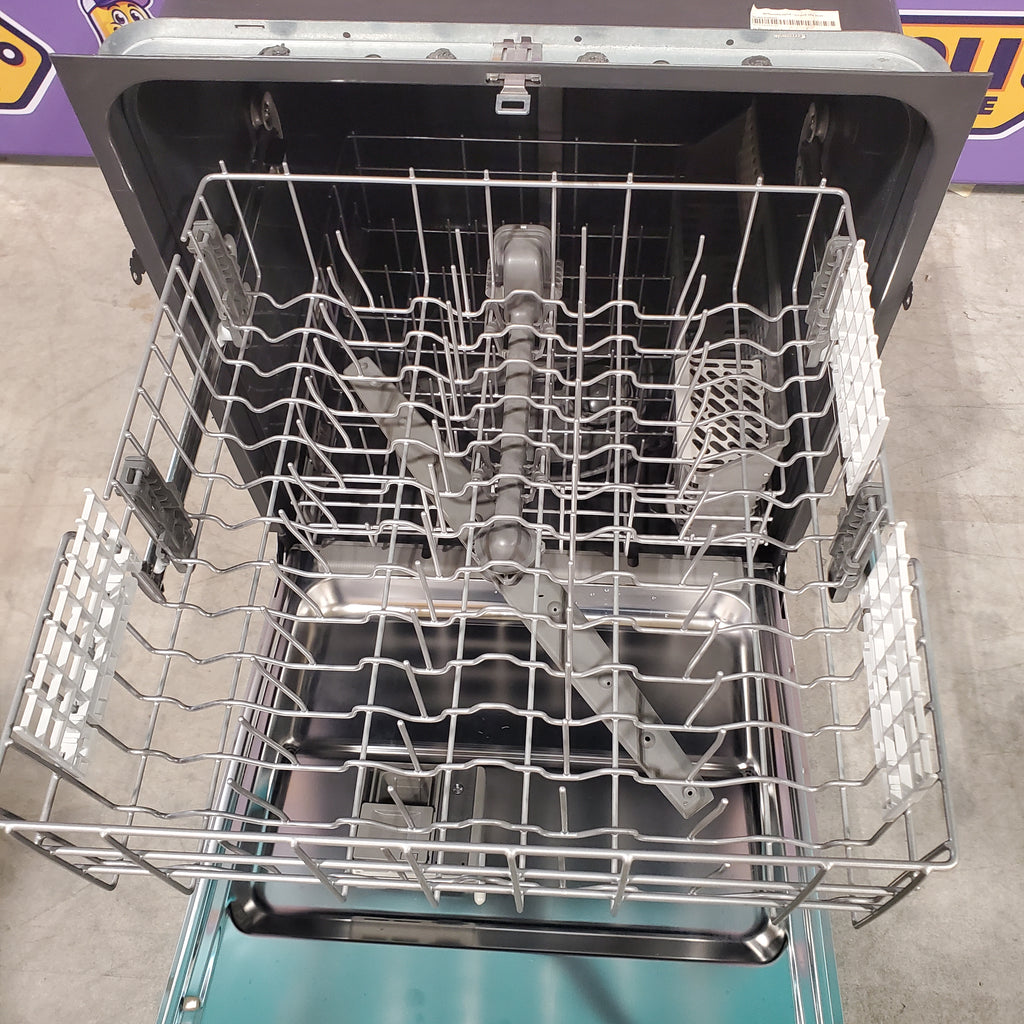 Pictures of Whirlpool Fingerprint Resistant Quiet Dishwasher with Boost Cycle - Scratch and Dent (Minor) - Neu Appliance Outlet - Discount Appliance Outlet in Austin, Tx