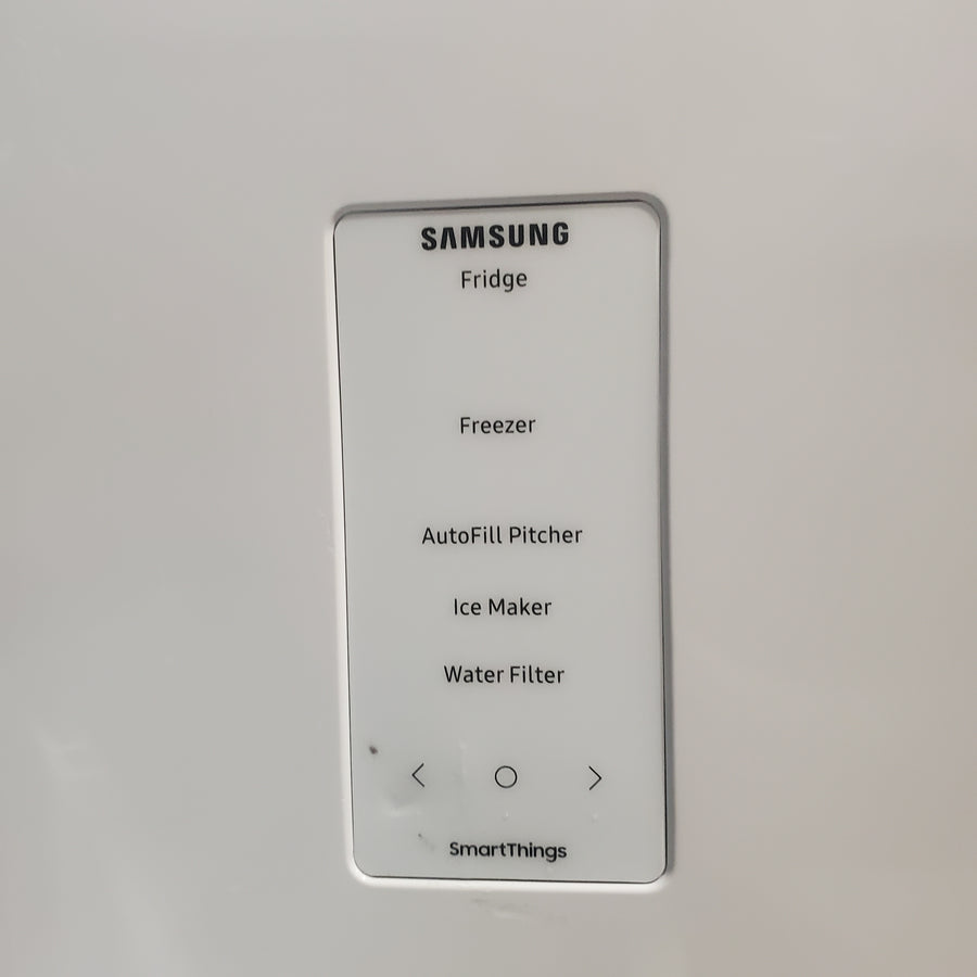 Samsung Bespoke 3-Door French Door Refrigerator (30 cu. ft.) with Beverage Center™ in Stainless Steel with Auto Fill Water Pitcher 251311SD1004 - RF30BB6600QL - Scratch & Dent (Major)