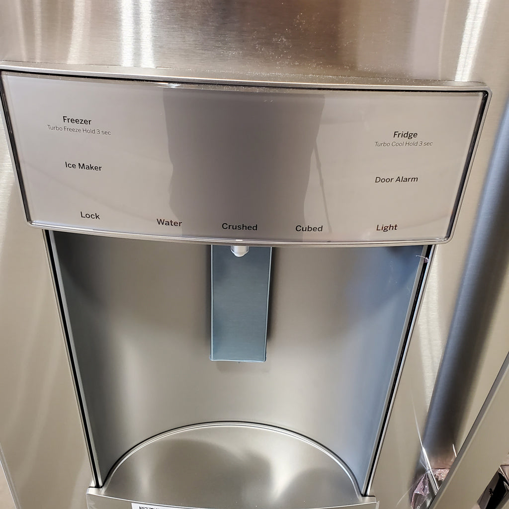 Pictures of GE Energy Star 3 Door French Door 27.7 Cu. Ft. Refrigerator with TwinChill Evaporators in Fingerprint Resistant Stainless Steel GFE28GYNFS - New in Box - Neu Appliance Outlet - Discount Appliance Outlet in Austin, Tx