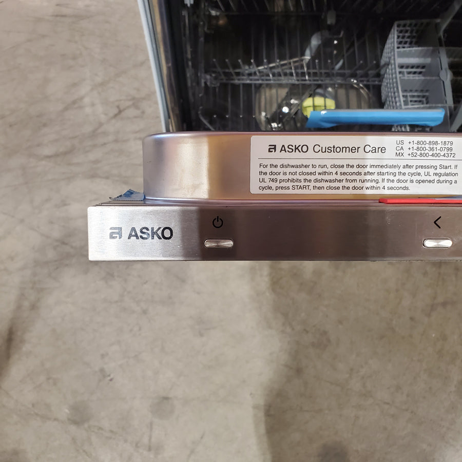 ASKO Dishwasher in Stainless Steel with Super Cleaning System™ 11112SD71 - DBI664IXXLS - Scratch & Dent  (Minor)