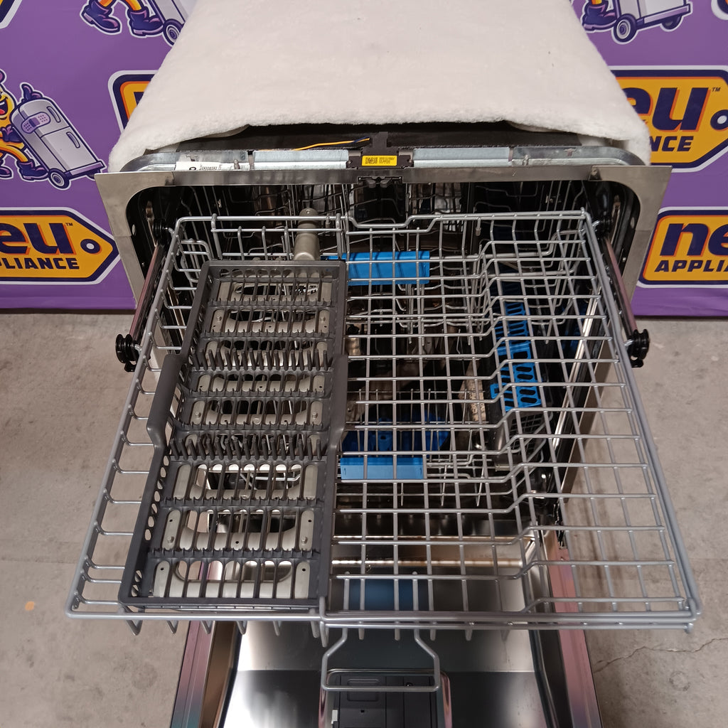 Pictures of GE Profile™ ENERGY STAR Smart UltraFresh System Dishwasher with Microban™ Antimicrobial Technology with Deep Clean Washing 3rd Rack, 39 dBA PDP795SYVFS - New in Box - Neu Appliance Outlet - Discount Appliance Outlet in Austin, Tx