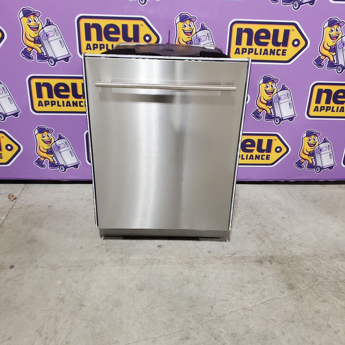 ASKO 50 Series Dishwasher with Super Cleaning System™ (SCS™) in TouchProof Stainless Steel 1111392 - DBI675THXXLS - Open Box