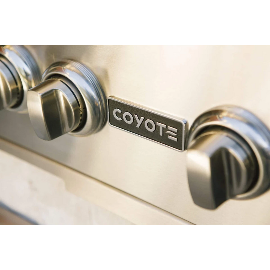 Coyote 28 Inch Built-in Gas Grill with Infinity Burners, Warming Rack, Heat Control Grids, 40,000 Total BTU, Interior Hood Lights, 640 sq. in. Cooking Area and Stainless Steel Grates C1C28LP - Scratch & Dent (Minor)