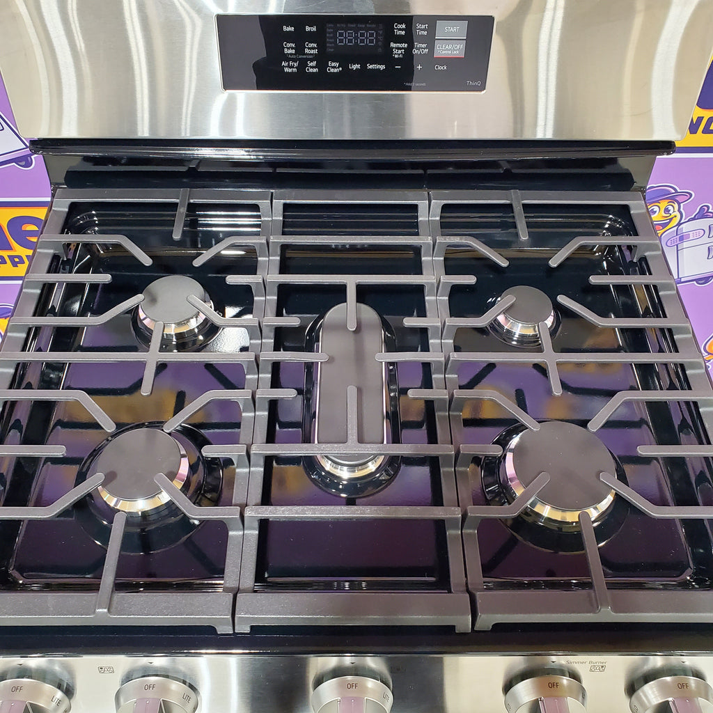 Pictures of LG 6.3 cu. ft. Smart Wi-Fi Enabled Probake Convection® Gas Range with Air Fry & EasyClean® 21SD029 - LRGN6323Y - Scratch & Dent (Minor) - Neu Appliance Outlet - Discount Appliance Outlet in Austin, Tx