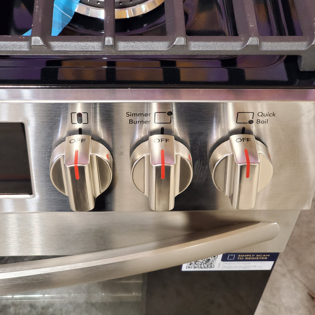 Frigidaire Slide-in Gas Stainless Steel Range with Steam Clean with Five Burner Cooktop and Even Baking Technology 3SD876 - Open Box