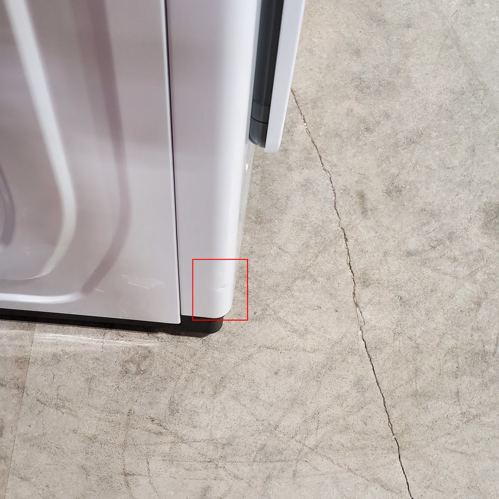 Samsung 5.0 cu. ft. Top Load Washing Machine with Active Water Jet 1CR04027 - WA50R5200AW - Certified Refurbished and Samsung White Smart Electric 7.4 Cu. Ft. Dryer with Sensor Dry and Steam Sanitize+ 16080 - DVE52A5500W - Scratch & Dent (Moderate)